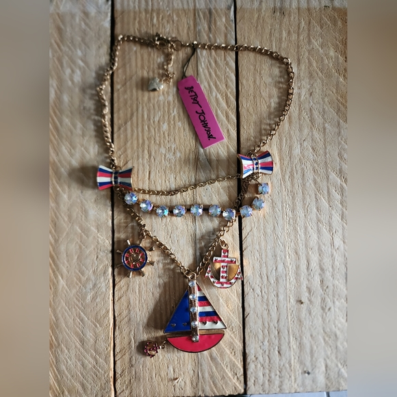 Betsy Johnson Style Gold Nautical Necklace Sailboat Anchor Charms NWT - Picture 4 of 4